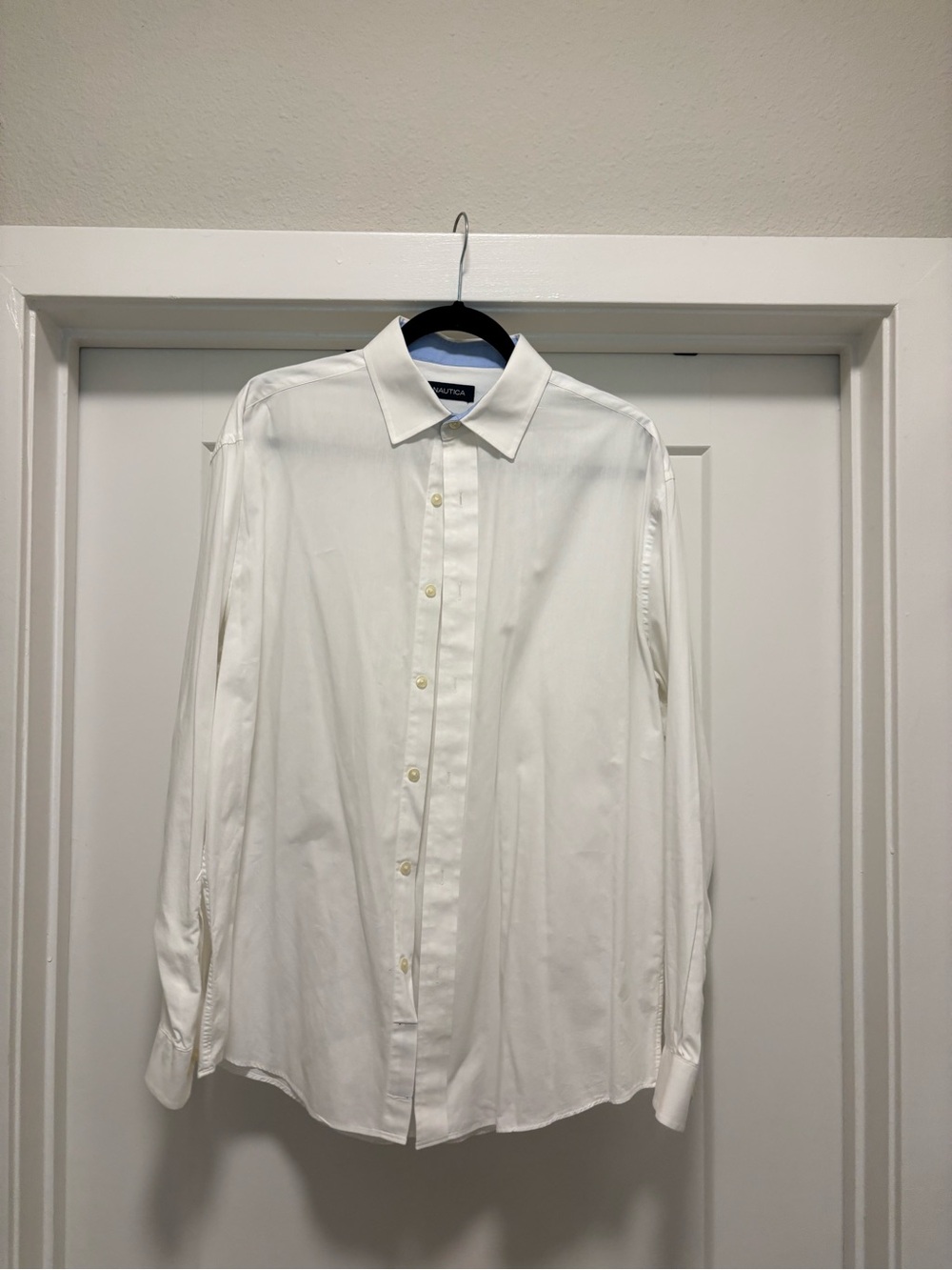 Nautica Men's White Long-Sleeve Dress Shirt